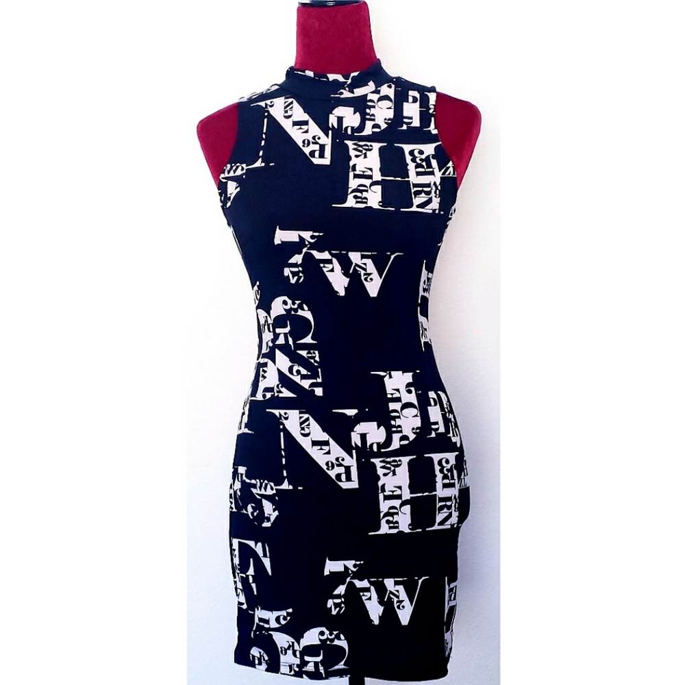 BLACK WITH WHITE LETTERING FITTED DRESS - Picture 2 of 4